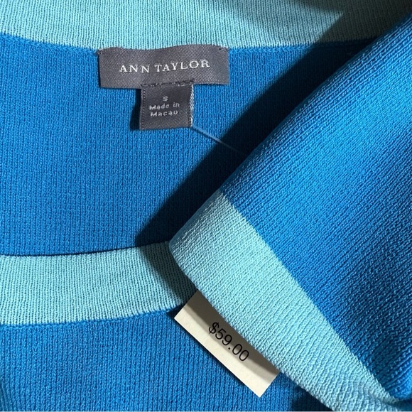 Ann Taylor Blue Cap Sleeve Knit Top Size Small - Picture 8 of 13